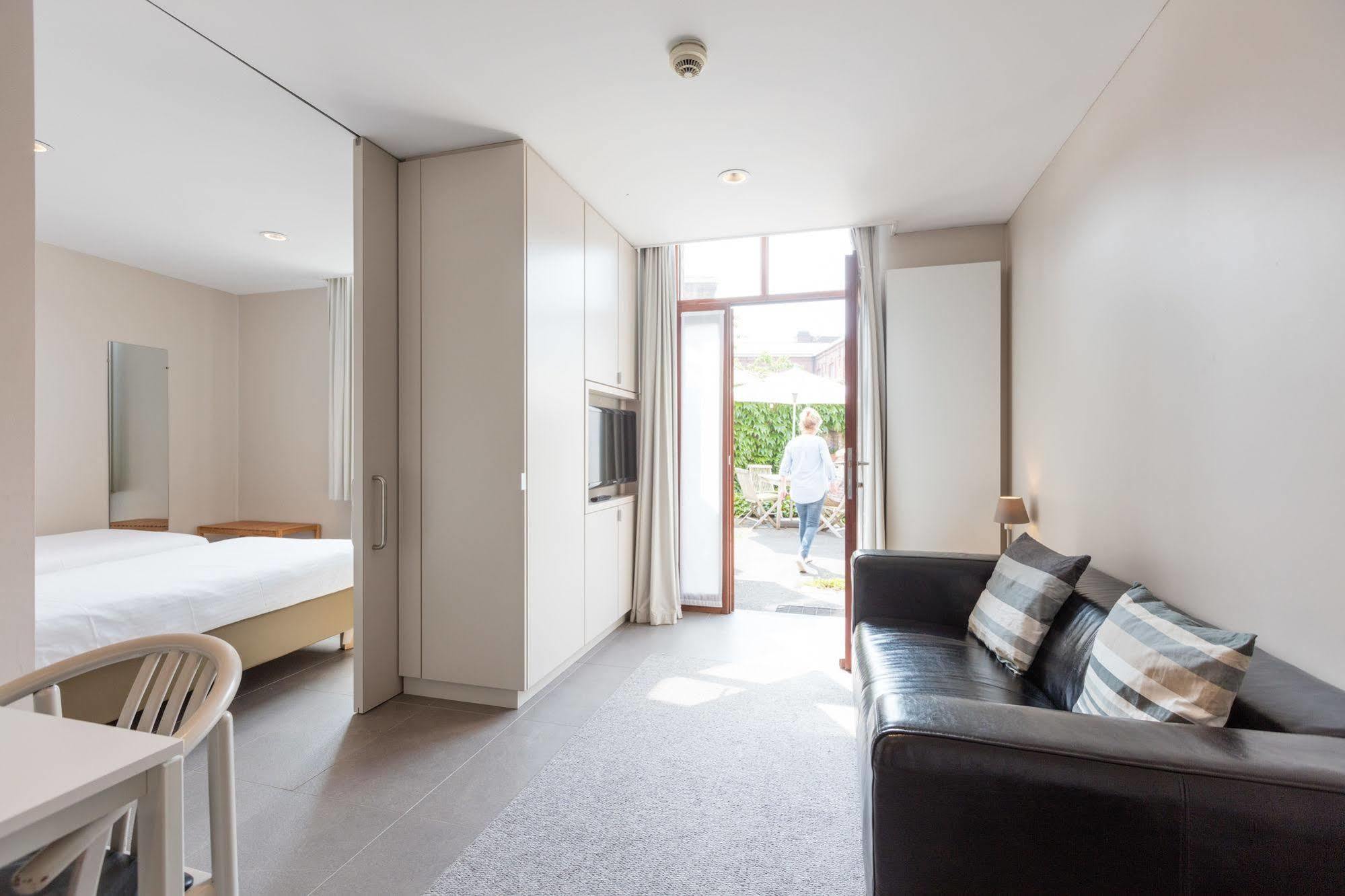 Bonobo Apartment